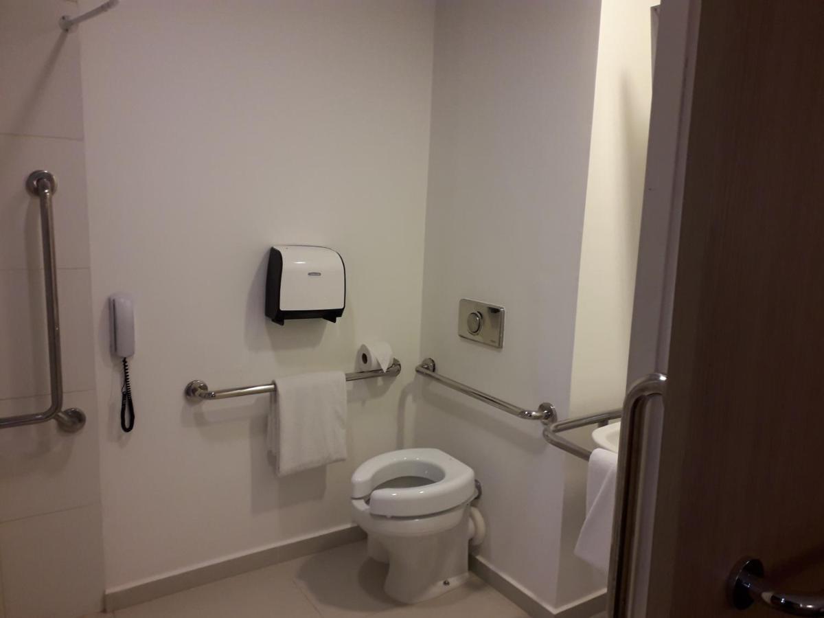 Ibis Budget 우사스쿠 외부 사진